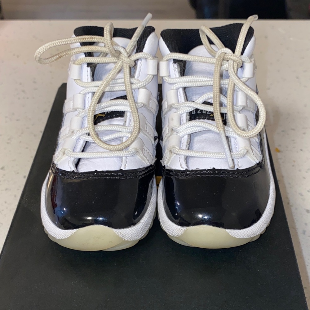 Jordan Retro 11